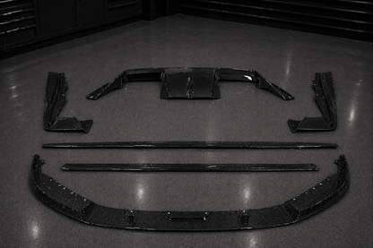 G87 M2 Dry Carbon Full Splitter kit.